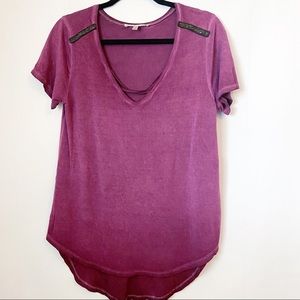 Seven7 Womens T-Shirt Small Maroon V-Neck Embellished Round Hem Casual